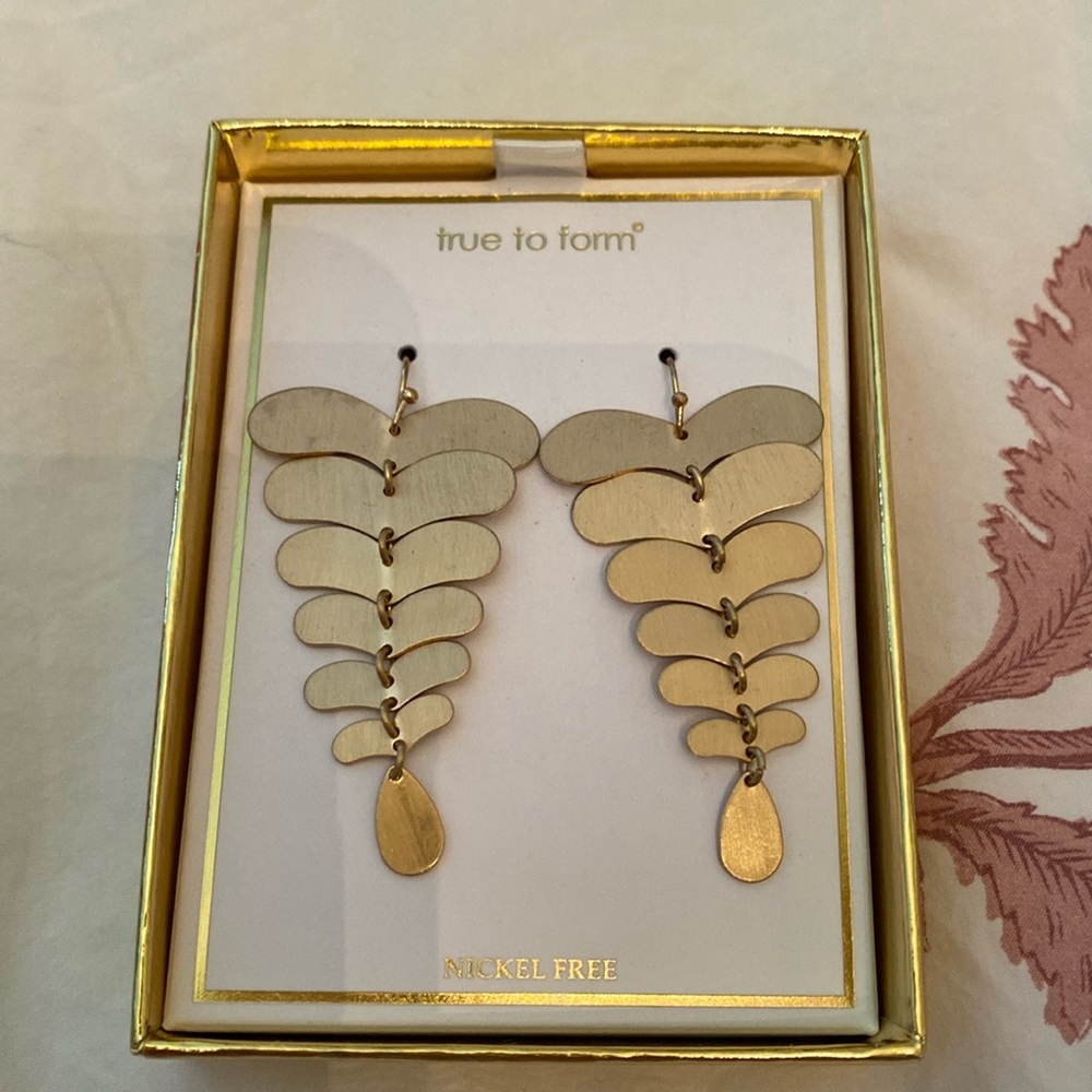 True to form new earrings gold